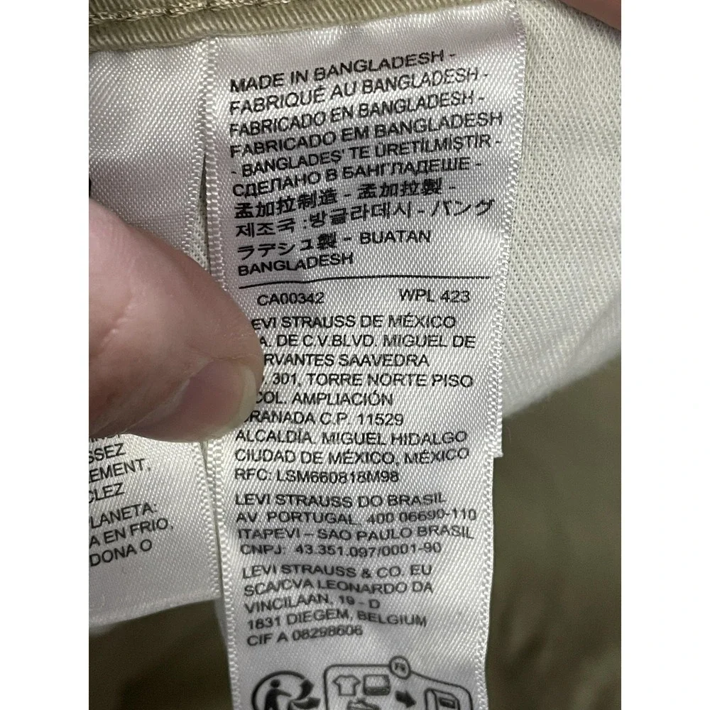 Levi's Pants Mens 40x36 Beige 541 Athletic Taper Chino Stretch Casual Office‎